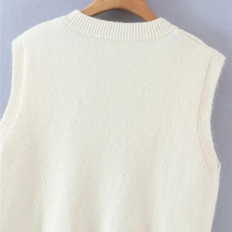 OVERSIZED CABLE KNIT VEST