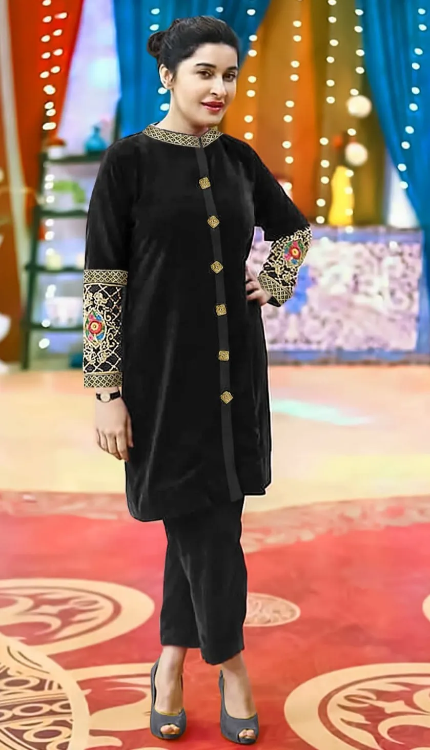 Shree Fabs R 1201 Series Readymade Velvet Suits (1150x3)