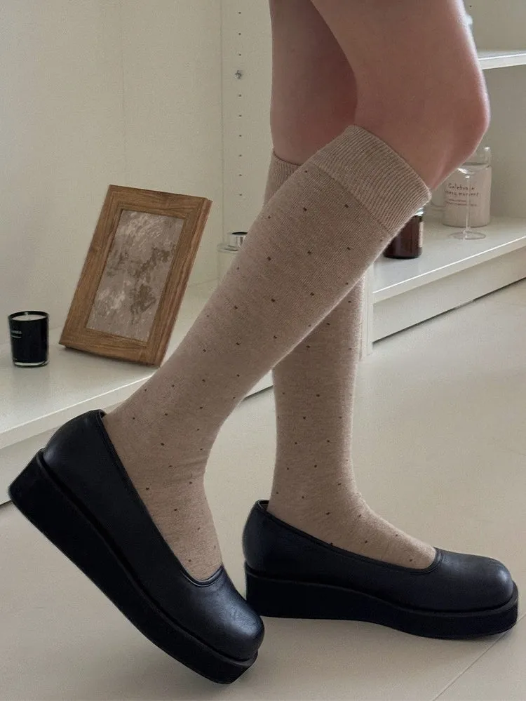 White/Light Brown/Dark Coffee/Dark Grey/Black Polka-dot Pattern Underknee Stockings